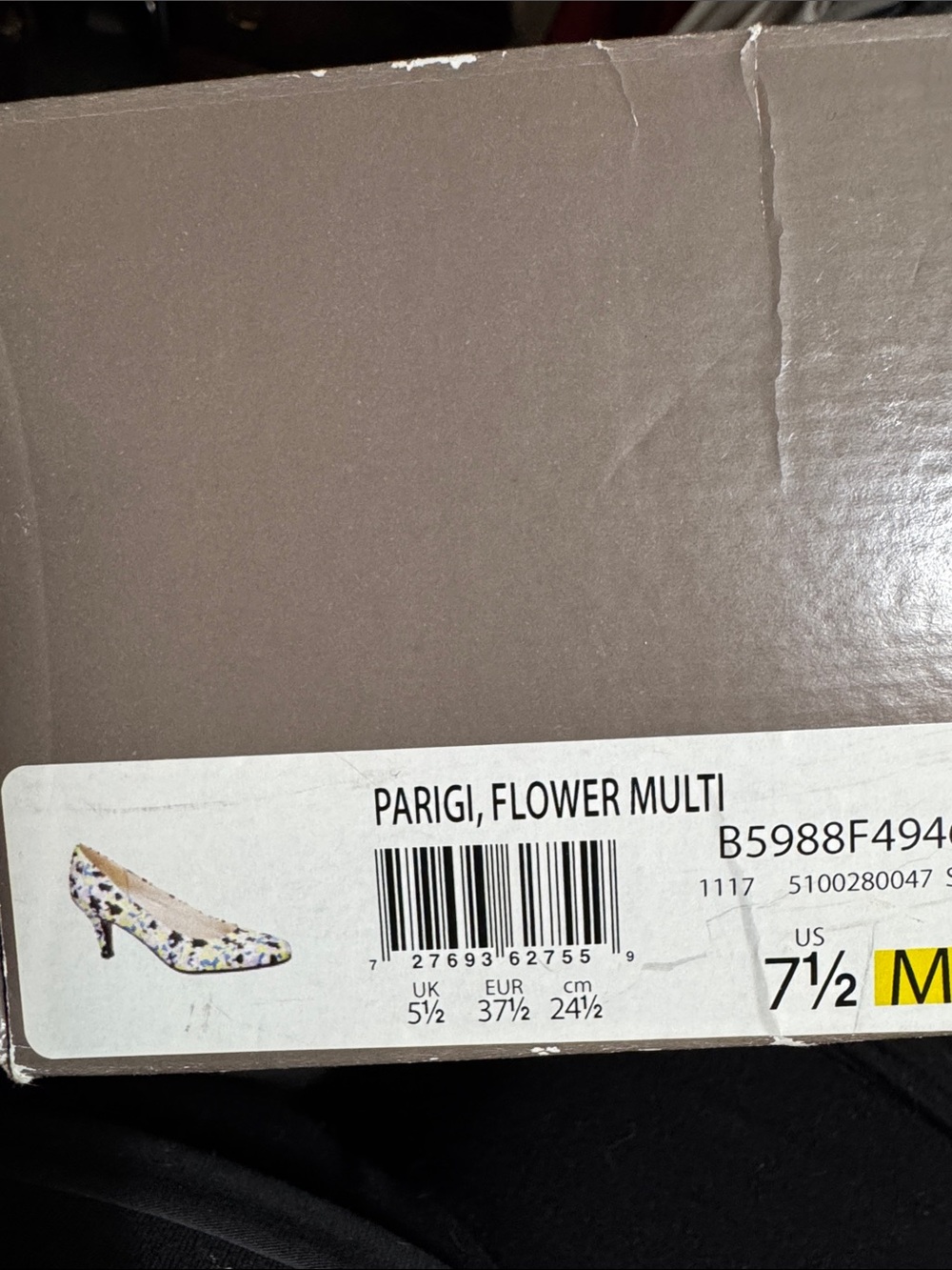 LifeStride Parigi pumps with colorful yellow blue black purple floral print. - Picture 10 of 11